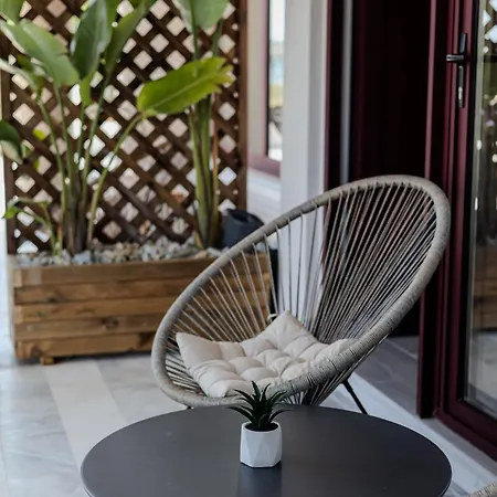 Amaze Place With A Sea View By Salt